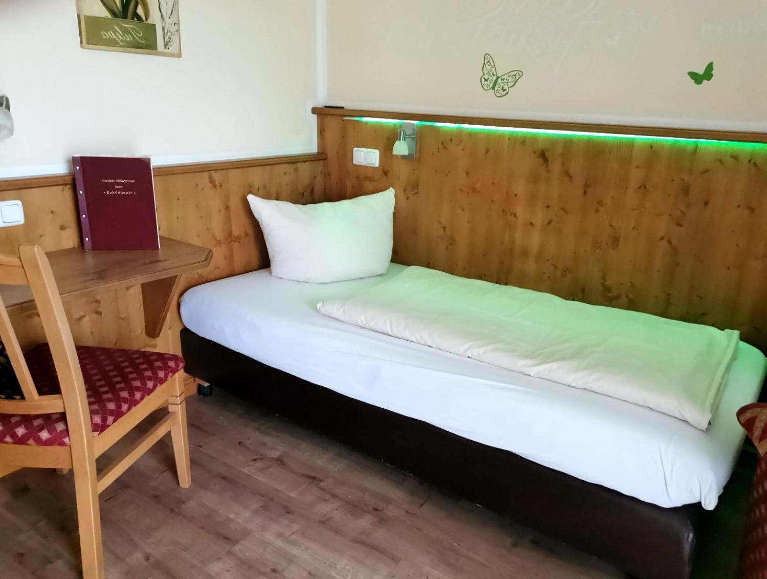 Hotel Landgasthof Zum Schildhauer Halfing ภายนอก รูปภาพ