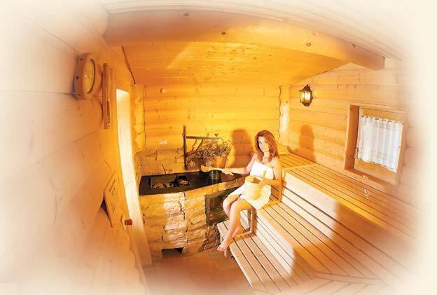 Hotel Landgasthof Zum Schildhauer Halfing ภายนอก รูปภาพ