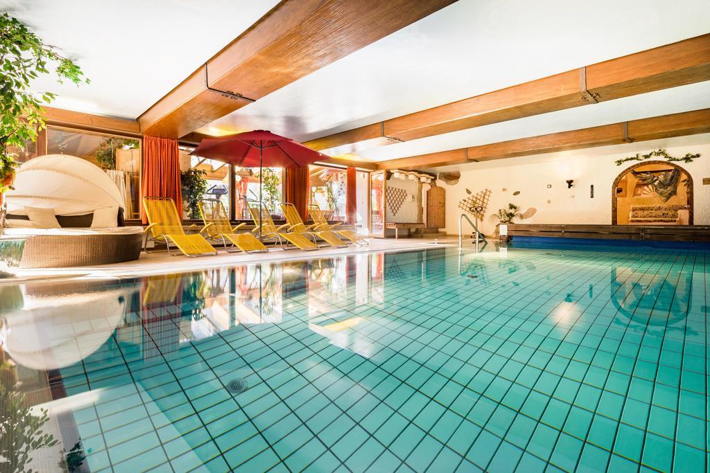 Hotel Landgasthof Zum Schildhauer Halfing ภายนอก รูปภาพ